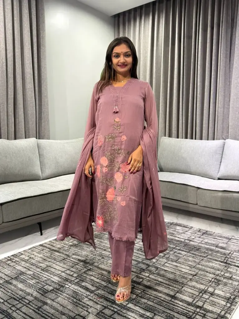 Mauve Rose Embroidered Mull Cotton Kurta Set