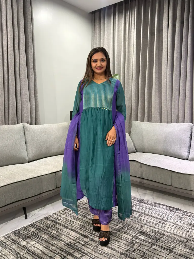 Peacock Aura Banarasi Mull Chanderi Kurta Set