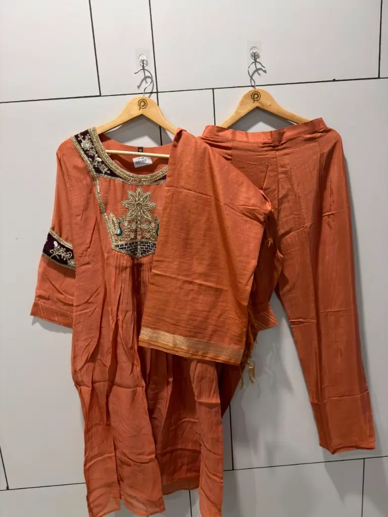 Elegant Heritage Banarasi Mull Chanderi Kurta Set