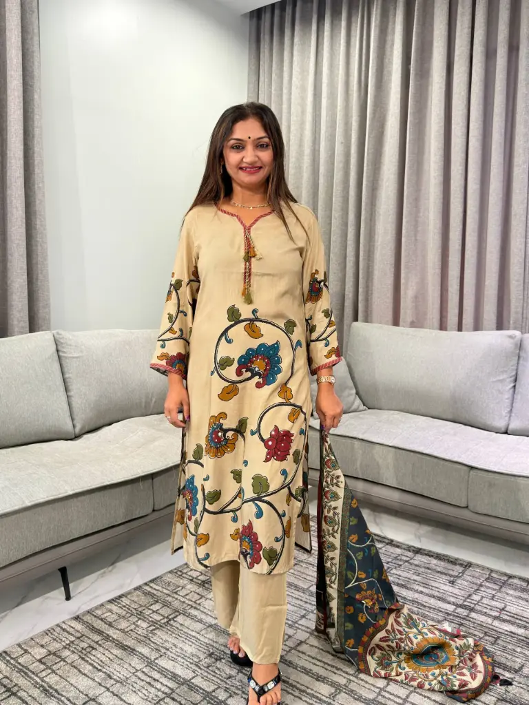Beige Kalamkari Printed Pure Muslin Crepe 3-Piece Set