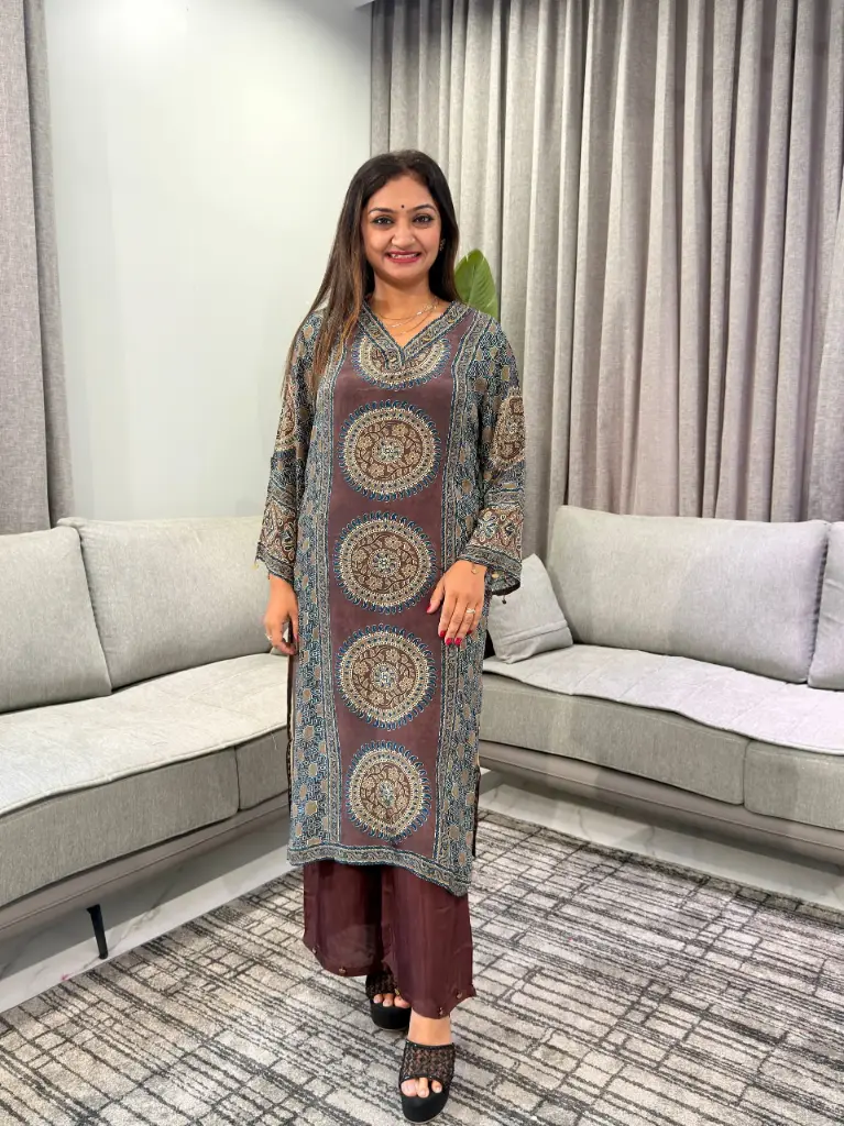 Maroon & Teal Heritage Paisley Printed Natural Crepe Kurta Set