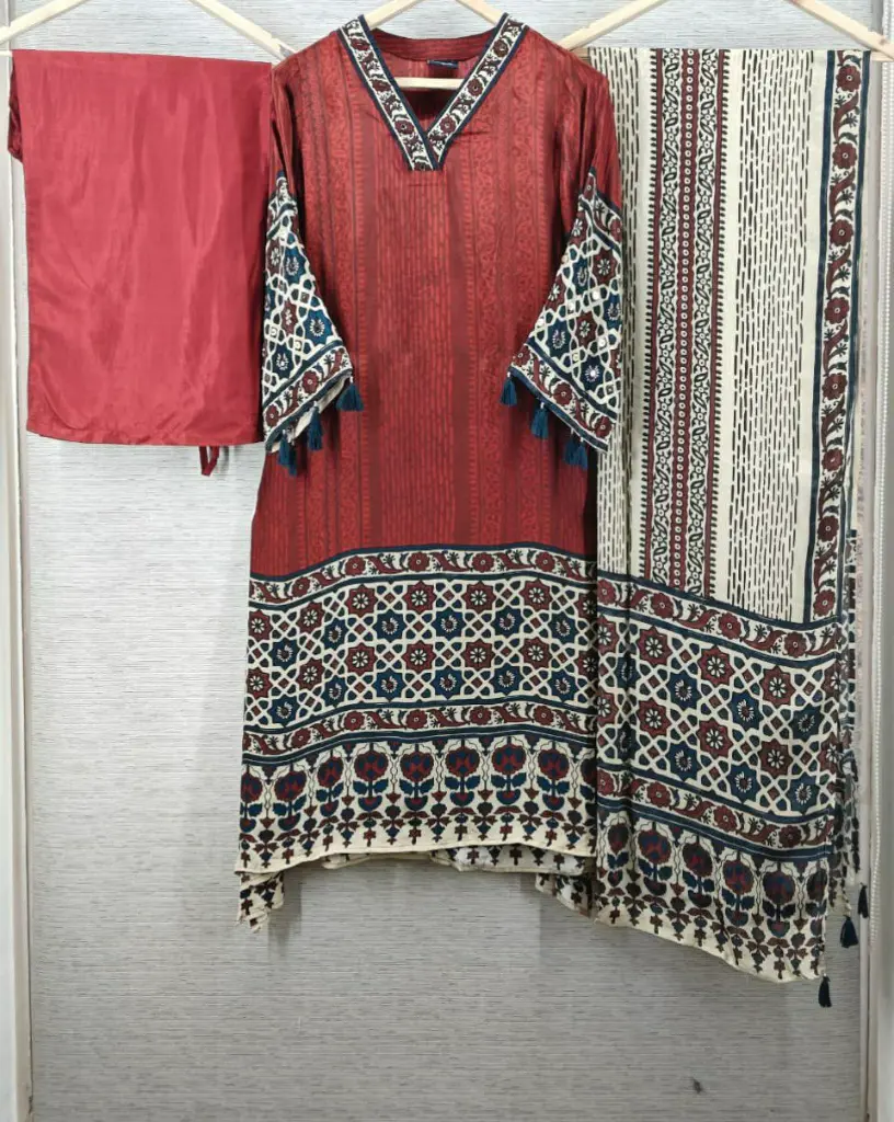 Rust Red & Teal Blue Crepe Printed 3-Piece Kurta Set