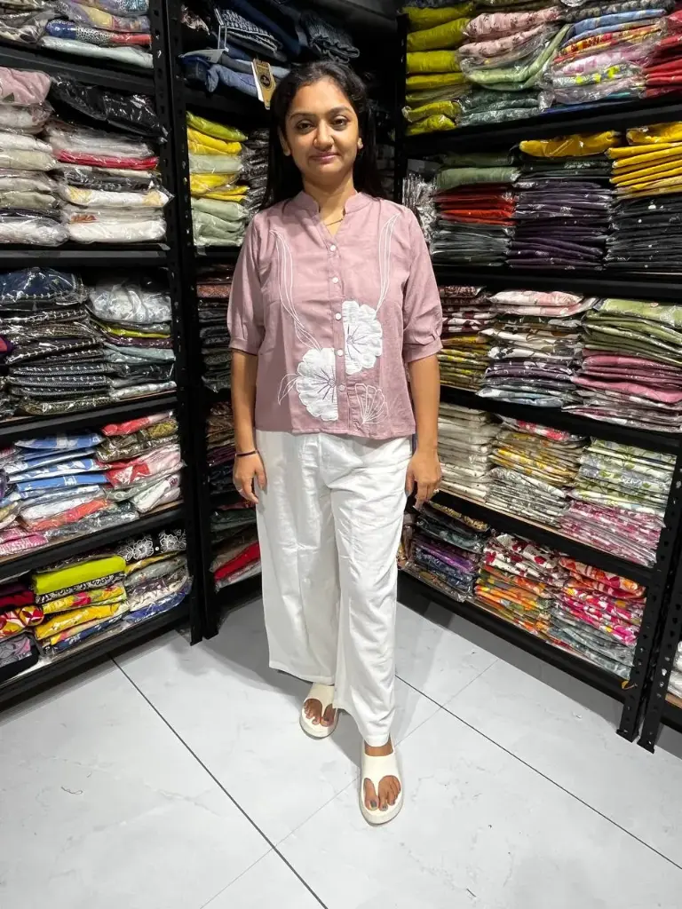 Floral Aura in Pink Linen-Cotton Top