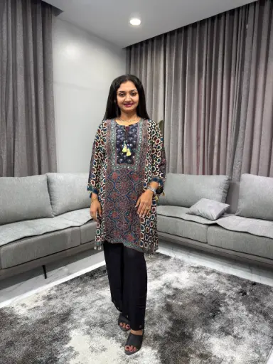 Heritage Fusion Ajrakh Fish-Cut Set