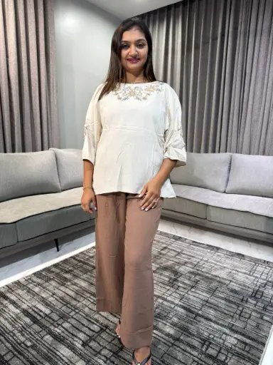 [2382] Sand Dune Embroidered Top