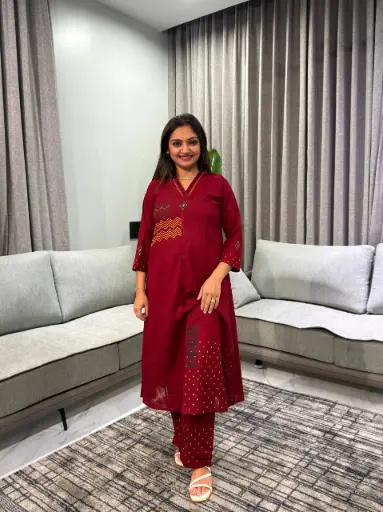 [2689] Maroon Red Geometric Kantha Embroidered Flex Cotton Kurta Set