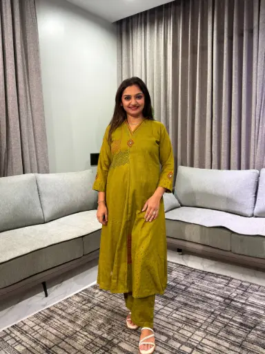 [2690] Mustard Olive Geometric Kantha Embroidered Flex Cotton Kurta Set