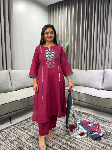 [2732] Magenta Pink Embroidered Yoke Pure Cotton Kurta Set