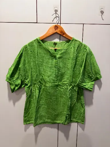 [2821] Parrot Green Floral Threadwork Free Size Linen Top