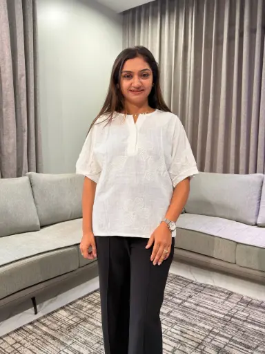 [2823] Pure White Floral Threadwork Free Size Linen Top
