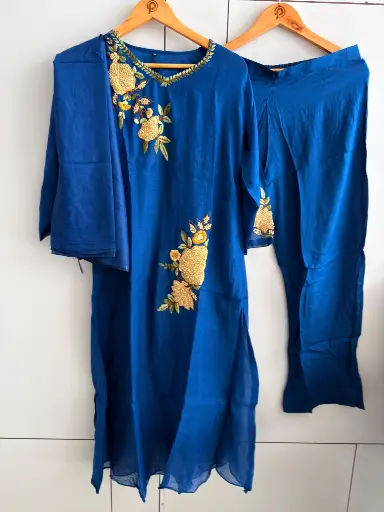 [2957] Royal Blue Mull Chanderi Floral French Knot Kurta Set
