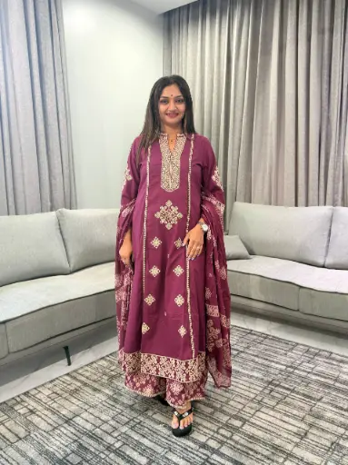 [3154] Plum Purple Intricate Yoke Embroidered Cotton 3-Piece Set