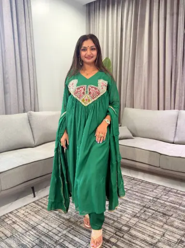[3195] Emerald Green Hand-Worked Banarasi Mull Chanderi 3-Piece Set